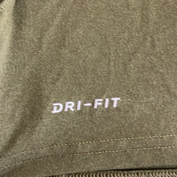 NIKE On-Field NFL Washington SALUTE TO SERVICE Men’s long sleeve shirt Sz XXL - Picture 6 of 6